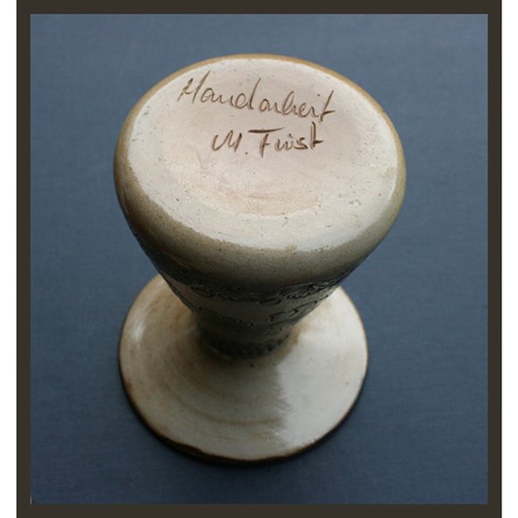 vintage Handarbeit Pottery salt-glazed vase / candle holder signed M. Twist - Picture 3 of 3